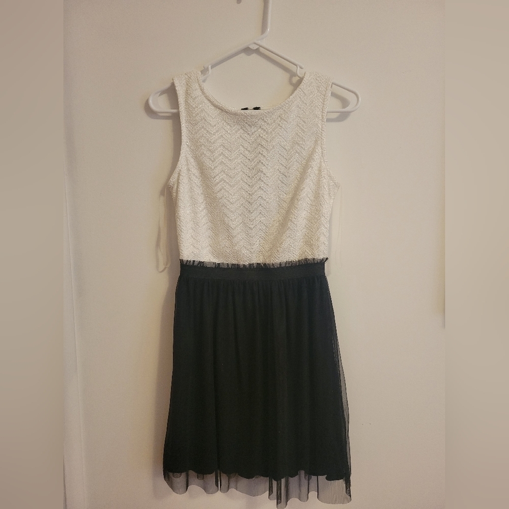 NWT- Speechless -Cocktail dress size M